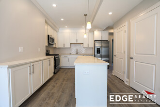 106 Kenrick St, Unit 3 in Boston, MA - Building Photo - Building Photo