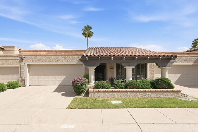 7519 N Vía Camello Del Sur in Scottsdale, AZ - Building Photo - Building Photo