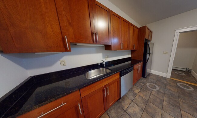 9 Beacon St, Unit 1A