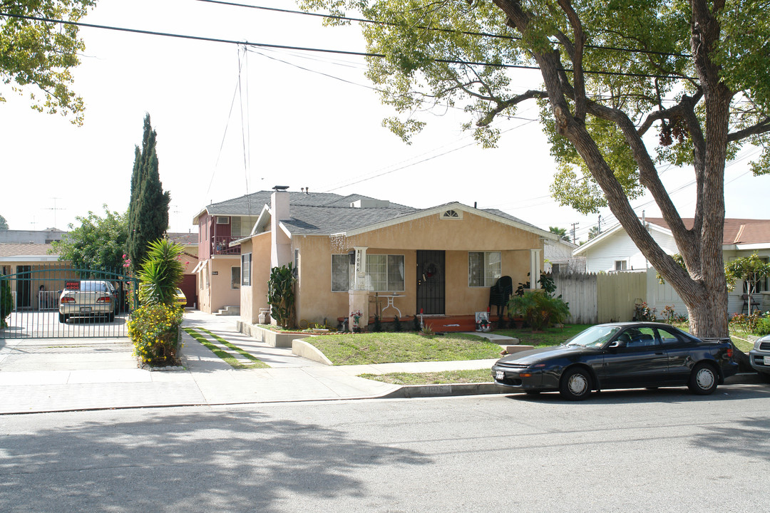 1006 E Elk Ave in Glendale, CA - Building Photo