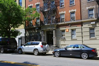 82 Wadsworth Ave in New York, NY - Foto de edificio - Building Photo