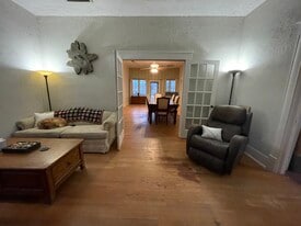 2501 N Hughes Ave in Fort Worth, TX - Building Photo