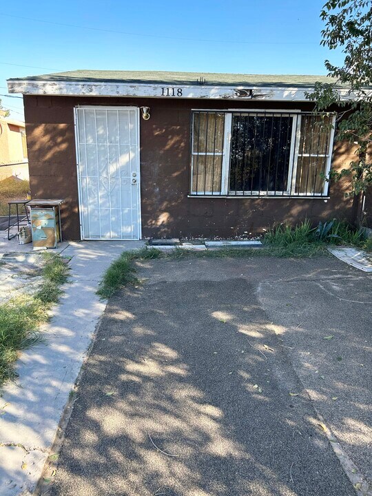 1118 Laurel Ave in Las Vegas, NV - Building Photo