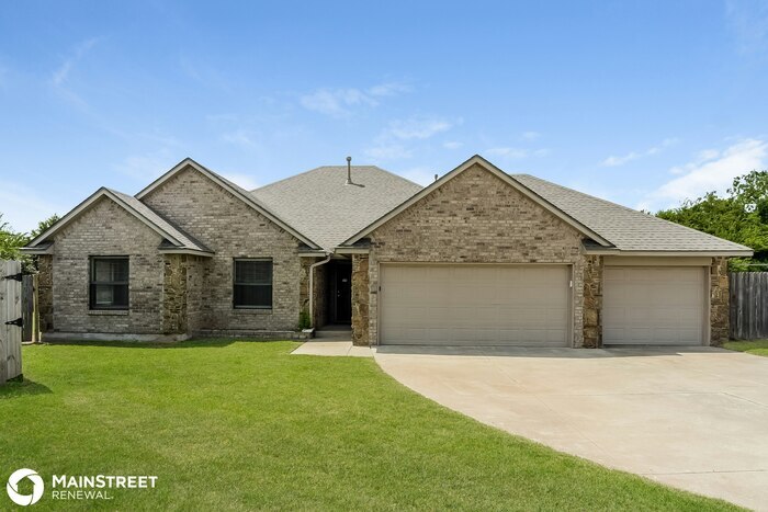 4517 Katie Ridge Dr in Moore, OK - Building Photo