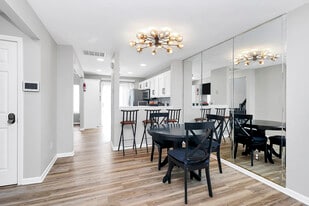 5953 Prescott Ct in Charlotte, NC - Building Photo