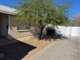 1572 W Orange Ave in El Centro, CA - Building Photo