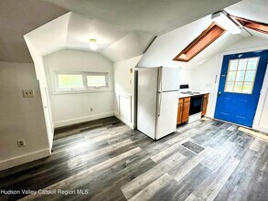 145 NY-23 in Hudson, NY - Building Photo - Building Photo
