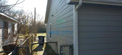 2343 E Pentagon Pkwy in Dallas, TX - Building Photo - Building Photo