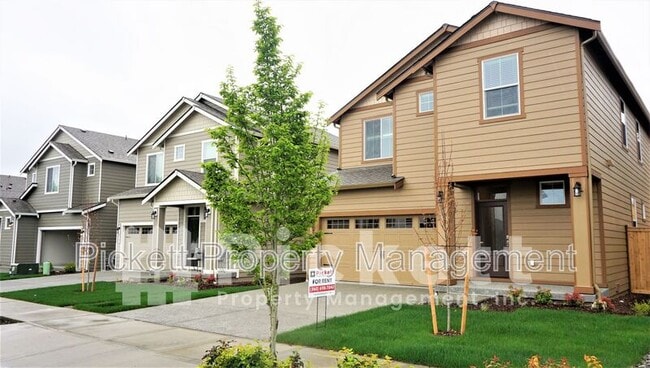 4549 Bay Vista Blvd in Bremerton, WA - Building Photo - Building Photo