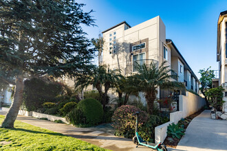 954 14th St in Santa Monica, CA - Foto de edificio - Primary Photo