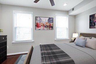 216 Florida Ave NW, Unit 2 in Washington, DC - Building Photo - Building Photo