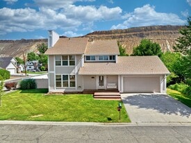 548 Crawford Ln in Palisade, CO - Building Photo