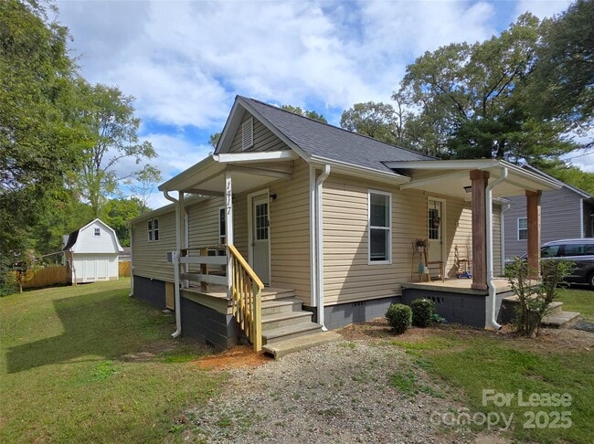 property at 1417 Oakshade Ave