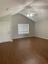 1296 N Fieldstone Ave in Fayetteville, AR - Building Photo - Building Photo