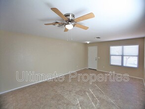 15623 W Caribbean Ln in Surprise, AZ - Building Photo - Building Photo