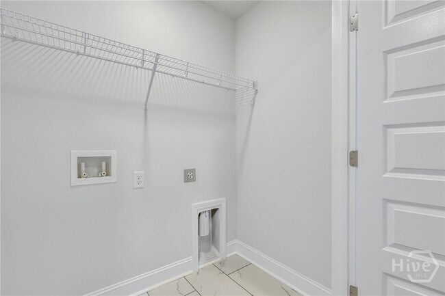 property at 533 Gov Treutlen Cir