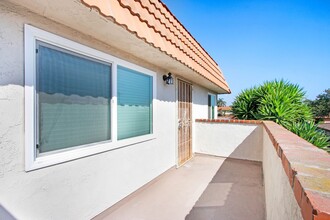 3099 Ginger Ave in Costa Mesa, CA - Foto de edificio - Building Photo