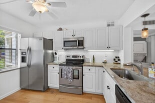 12790 Briarlake Dr in West Palm Beach, FL - Building Photo