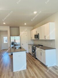 628 Birdie Dr photo'