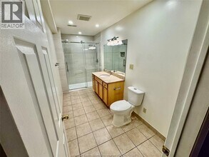 2580 Northway Ave in Windsor, ON - Building Photo - Building Photo