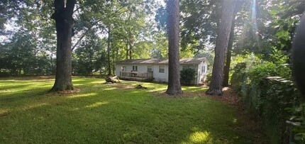 817 S Lipona Rd in Tallahassee, FL - Building Photo - Building Photo