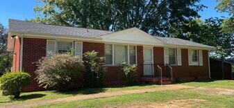 1883 Pardue Dr in Clarksville, TN - Building Photo