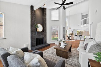 10726 Buffalo Bend Dr in Houston, TX - Foto de edificio - Building Photo