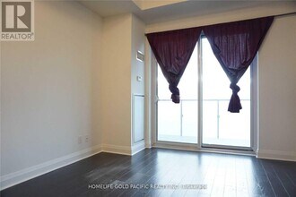 65 St Mary St in Toronto, ON - Building Photo - Building Photo