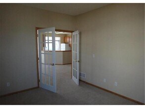 9012 Garland Ln N in Maple Grove, MN - Building Photo - Building Photo