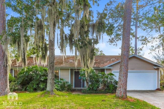 property at 10429 Osprey Nest Dr W