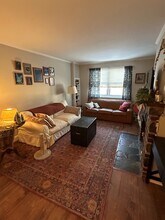 121 Maple St, Unit 121 in Belmont, MA - Foto de edificio - Building Photo