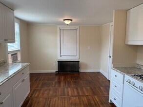 82 Boston Post Rd in Windham, CT - Building Photo - Building Photo