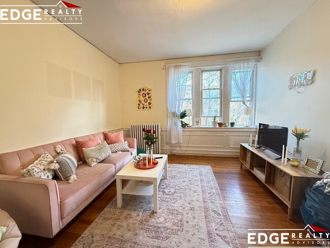 property at 318 Saint Paul St