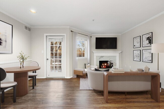 690 NJ-23 in Wayne, NJ - Building Photo - Building Photo