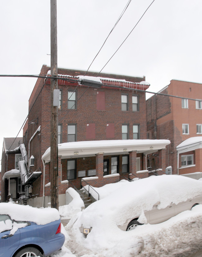 262 Oakland Ave in Pittsburgh, PA - Building Photo - Building Photo