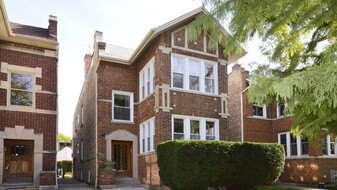 6437 N Wayne Ave Apartments