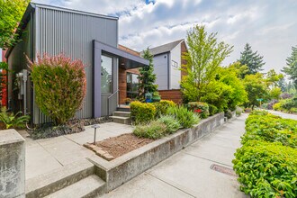 Grow Community in Bainbridge Island, WA - Building Photo - Primary Photo