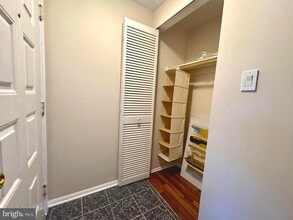 18237 Swiss Cir in Germantown, MD - Building Photo - Building Photo