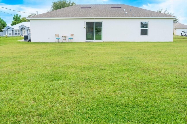1229 SW San Antonio Ave in Port St. Lucie, FL - Building Photo - Building Photo