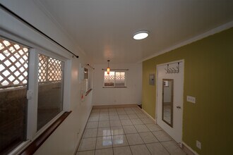 99-060 Nalopaka Pl, Unit Studio in Aiea, HI - Building Photo - Building Photo