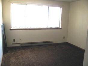 761 W 24th St in Rifle, CO - Building Photo - Building Photo