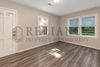 1303 W 33rd St S in Wichita, KS - Building Photo - Building Photo