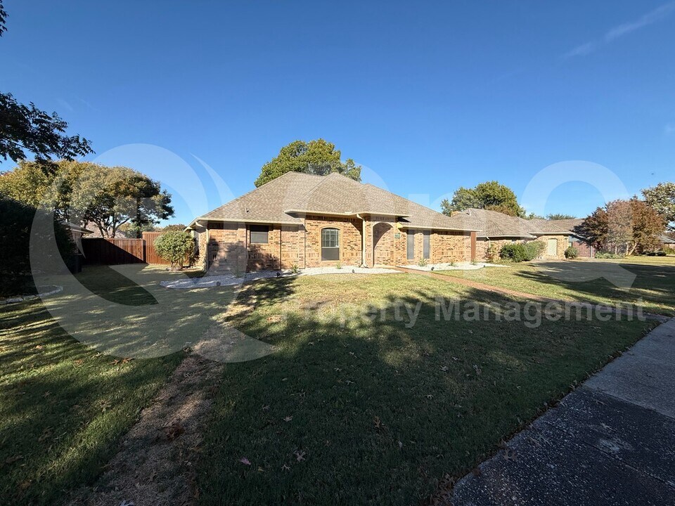 903 Willow Brook Dr in Allen, TX - Building Photo