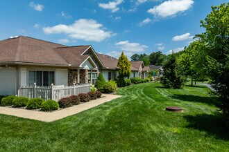 Fox Chase Luxury in Cheswick, PA - Foto de edificio - Building Photo