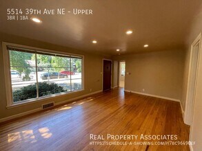 5514 39th Ave NE in Seattle, WA - Building Photo - Building Photo