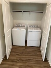 13601 Mussel Rn in Elgin, TX - Building Photo - Building Photo