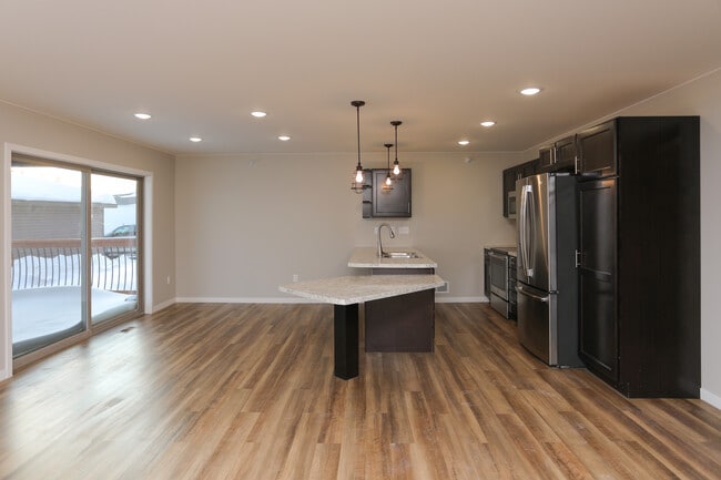 Empire Townhomes photo'