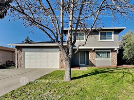 520 Trumpeter Dr in Suisun City, CA - Building Photo