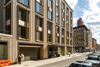 75 Kenmare St in New York, NY - Building Photo - Building Photo