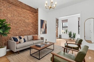 130 Allen St, Unit 3 in New York, NY - Building Photo - Building Photo